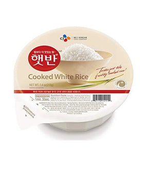 Packaging of CJ CheilJedang Cooked White Rice showing a bowl of white rice and Korean text.