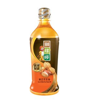 A bottle of Lion & Globe Peanut Oil 900ml with labels in Chinese and English, indicating it's a product of Hong Kong.