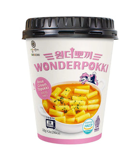 Cup of Wonderpokki Ross Cream Topokki on a white background
